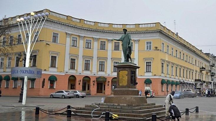 Apartment For Rent On Deribasovskaya Street オデッサ エクステリア 写真